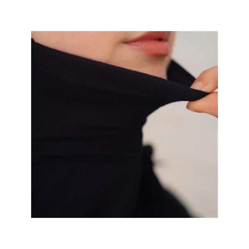 Bonnet With Neck Collar Black